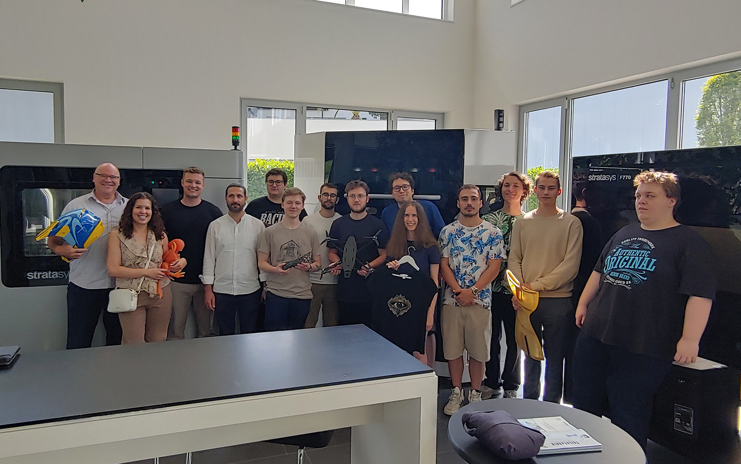 Technik- und Wirtschaftsklasse zu Besuch bei alphacam